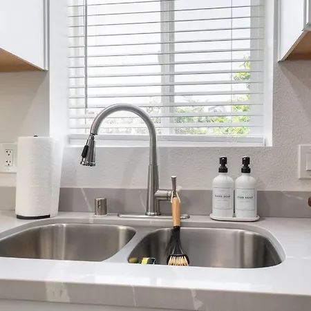 Urban Oasis: San Diego Bungalow Escape Extérieur photo